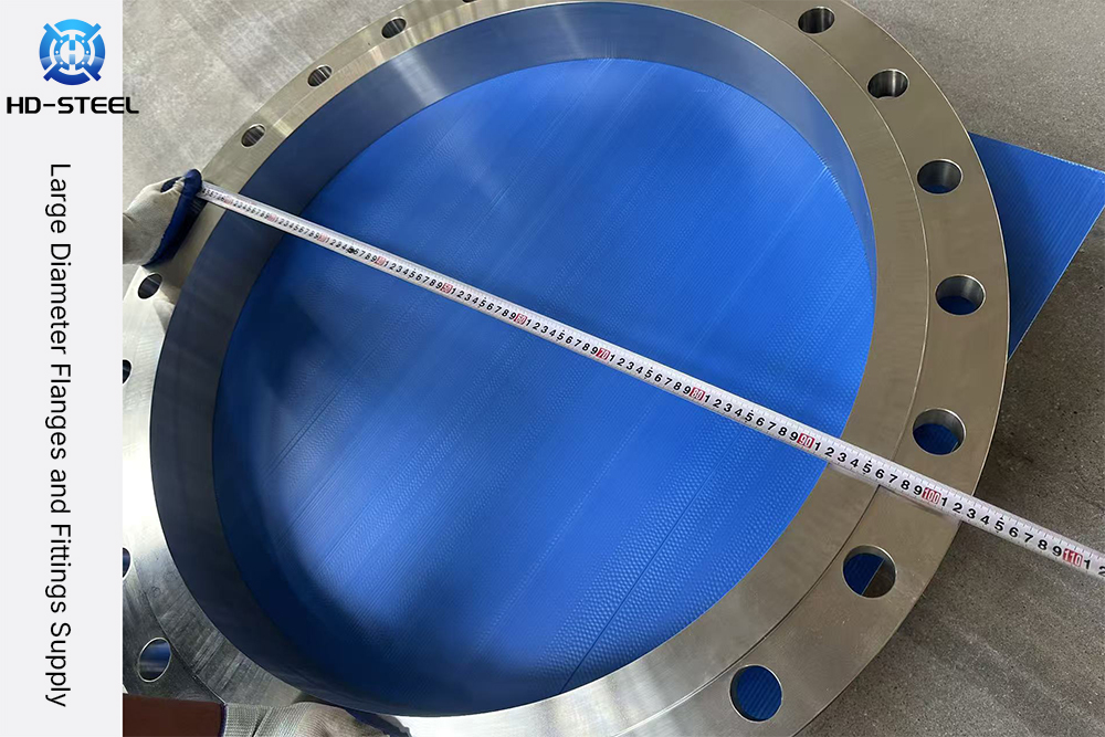 Large Diameter Stainless Steel Flanges and Pipe Fittings for Industrial Piping Projects